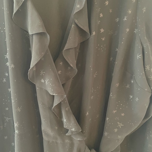 Black Star Print Reitmans Wrap Dress - Picture 2 of 2